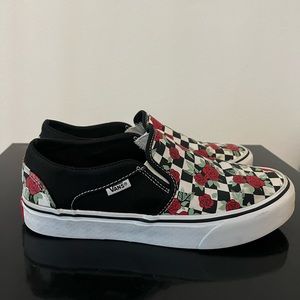LIKE NEW Van’s Shoes Black/White Checkered & Red Roses